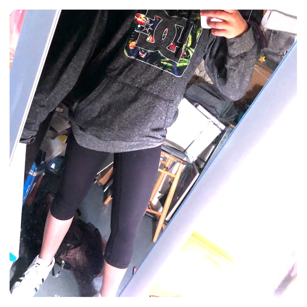 Skateboard girl sweatshirt 🍃💰🏂⚡️
